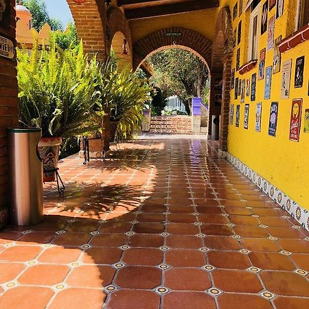 تيكيسكيابان Mi Hotel المظهر الخارجي الصورة